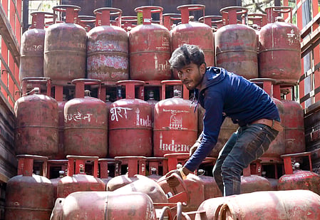 The Very Large Gas Carrier (VLGC) Green Sanvi is expected to arrive at an Indian port on April 12, with Bharat Petroleum Corporation Limited (BPCL) listed as the buyer.