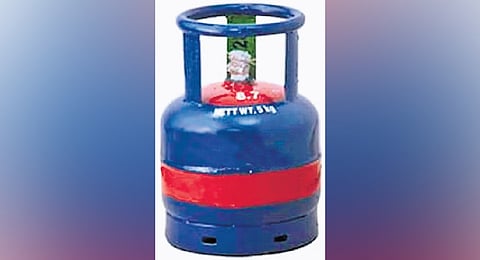 5-kg LPG cylinder