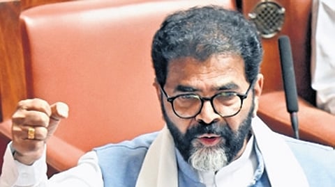 LoP Chalavadi Narayanswamy speaks in the Council on Thursday