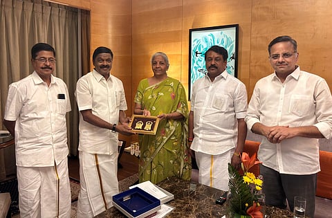 Dr AC Shanmugam (
@DrACSofficial
), Founder & President - New Justice Party, interacted with Union Minister Nirmala Sitaraman
in Chennai, Tamil Nadu.