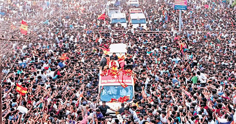 TVK chief Vijay held road shows in Thalaiyoothu, Thachanallur, Vannarpettai and Murugankurichi on Wednesday | Express