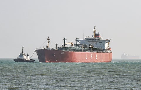 DG Shipping asks ports to provide concessions to exporters, advises seafarers to remain safe