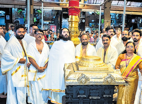 Anant Ambani at Guruvayur Sree Krishna temple
