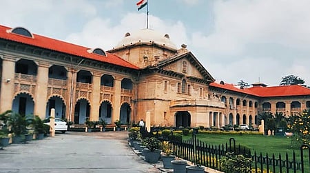 ALLAHABAD HIGH COURT PIC115106.JPG