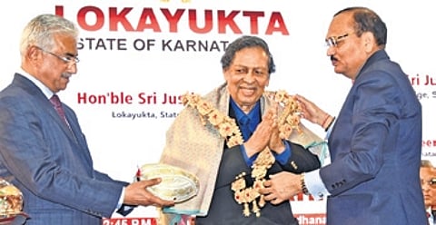 CJI Surya Kant felicitates former Lokayukta Justice Santosh Hegde at an event to mark four decades of the institution