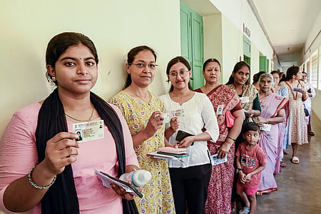 Tamil Nadu records 70% voter turnout till 3 pm, while Bengal reaches 78.77%.