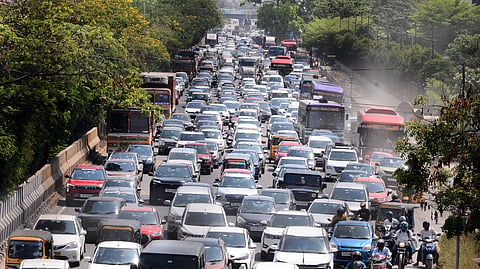 The traffic pile-up started around 9 pm on Wednesday and lasted until 1 pm on Thursday.
