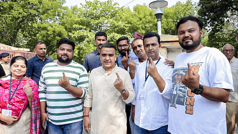Gujarat Deputy CM Harsh Sanghavi, Amit Shah and his family and people of Gujarat cast their vote in the local body polls.