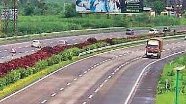 By standardising these roads with RoW between 30 and 36 metres, the project aims to transform the local grid into a more organised arterial system.