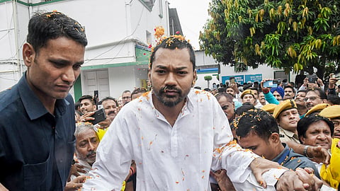 JD(U) leader Nishant Kumar, centre, son of former Bihar Chief Minister Nitish Kumar, before the commencement of the 'Sadbhav Yatra'.