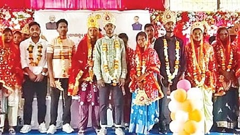 A mass wedding ceremony was held at the Kalyan Mandap in Sundargarh town on March 12, where 61 couples tied the nuptial knots.