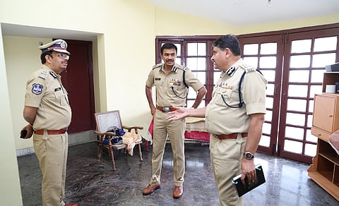 DGP CV Anand and Hyderabad Police Commissioner VC Sajjanar at the residence of retired IPS officer Vinay Ranjan Ray in Jubilee Hills on Friday