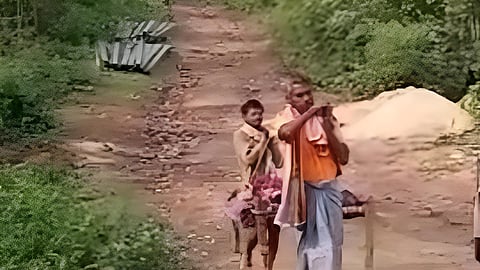 The villagers finally managed to transport the patient to the main road at Matkomtorang.