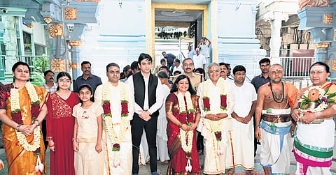 Chief Election Commissioner Gyanesh Kumar accorded traditional welcome at Sri Kanipakam temple on Sunday