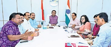 The chief minister said the state government’s procurement process is continuing across all regions to ensure that farmers are able to sell their produce without difficulty.