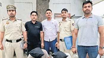 The accused—Ganesh (21), who is pursuing a BA through distance education, and Mandeep Singh (21), who has completed an ITI course in diesel engine mechanics and is a graduate—are both residents of Rajasthan’s Sri Ganganagar district.