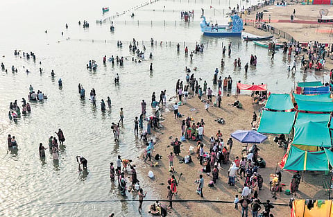Sparse crowds seen at the Saraswati Antya Pushkaralu ghats in Kaleshwaram on the second day of the festival as temperatures soared above 46°C across several districts in the state.