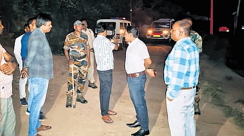 Officials of the Parvathipuram-Manyam district in AP argue with their Odisha counterparts at the controversial police outpost in Eguva Simbi village.