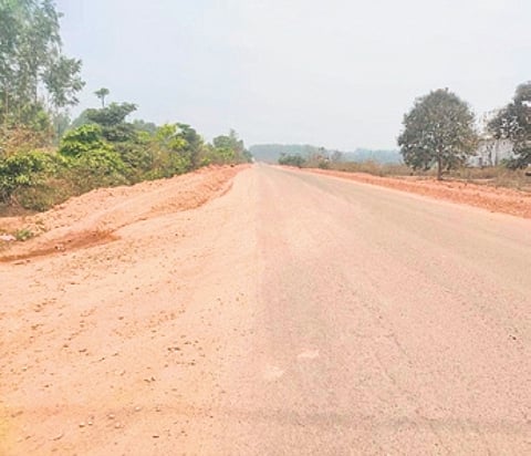 The busy Visakhapatnam-Raipur NH-26 wears a deserted look