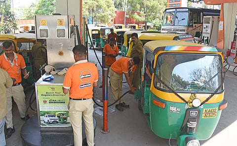 Auto-rickshaws queue up at an Auto LPG dispensing station in Bengaluru, as drivers wait for refuelling amid supply constraints and rising demand across the city..