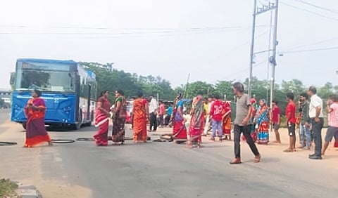 Villagers gathered in large numbers and blocked the Trisulia-Bhubaneswar road from around 2 pm, disrupting vehicular movement for several hours.