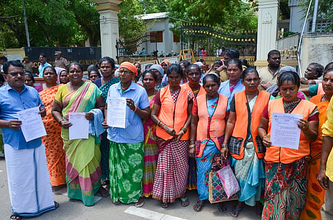 Sanitation workers attached with the CITU submitted a petition to the Tirunelveli district Collector demanding him to revise the daily-wage fixed for them to Rs 732.