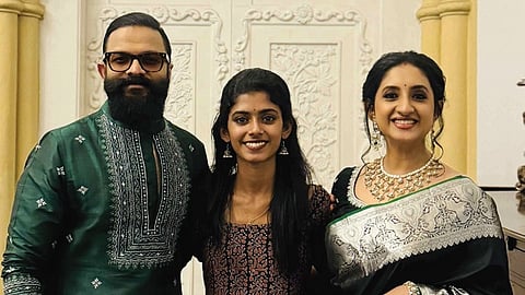 Clare Maria Sebastian with actor Jayasurya and his wife Saritha
