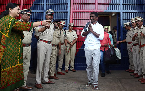On the occasion of Telangana Formation Day, prisoners leave Cherlapalli Central Prison after the Telangana Prisons Department grants premature release to 91 life convicts, including six women prisoners, in Hyderabad on Tuesday.