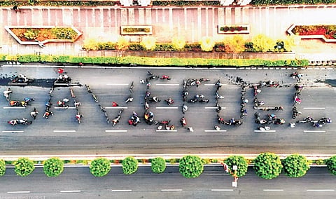 NTR Collector Lakshmisha flagged off World Bicycle Day Ride 2026, hosted by Amaravati Runners on Wednesday in Vijayawada under Fit India, drew 123 around cyclists from across the city.