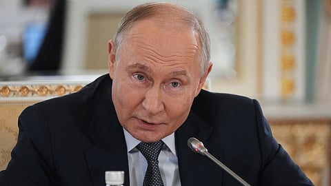 Russian President Vladimir Putin speaks to representatives of international news agencies on the sidelines of the St. Petersburg International Economic Forum at the Constantine Palace in St. Petersburg, Russia, on Thursday, June 4, 2026.