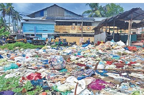Garbage lying unattended near the anganwadi and Urban Family Health Centre
at Karimadom Colony in Thiruvananthapuram