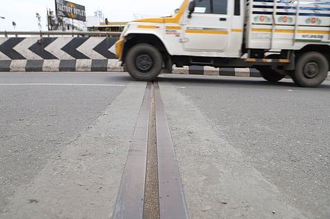 09.06.2026: Coimbatore: Motorists have raised concerns over the damaged expansion joints in the GN Mills Flyover on the Mettupalayam Road.
