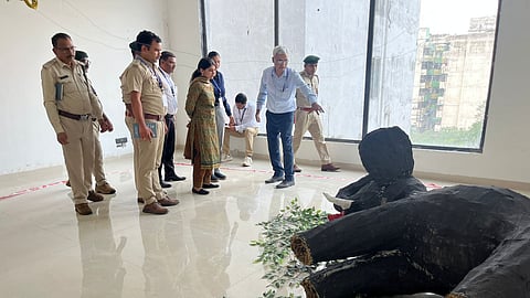 Forest and veterinarian officials during a wildlife forensic training session.