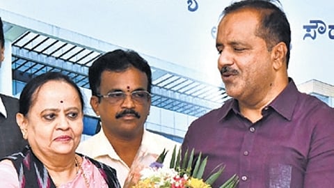 Health Minister UT Khader with district health officers at Arogya Soudha in Bengaluru on Wednesday