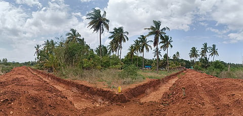 Locals allege that if the entire 1,917-metre-long, 60-metre-wide approach road is walled off, they will lose connectivity.