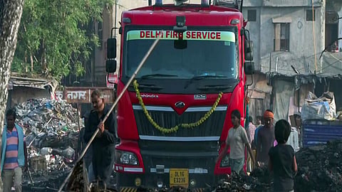 Fire Breaks Out at Kidney Hospital in Delhi's Dabri, brought Under Control