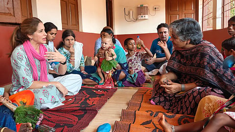 The UNICEF team met with members of the Yuvodaya volunteer network and participants of the ‘Aao Baat Karen’ (Let’s Talk) mental health initiative.