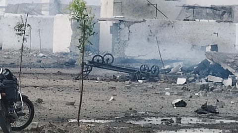 One killed, 11 injured in Thoothukudi cracker unit blast.