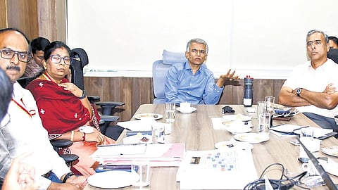 Bengaluru Development Minister Krishna Byre Gowda holds his first meeting with officials of Bengaluru Smart Infrastructure Ltd. GBA Chief Commissioner M Maheshwar Rao looks on.