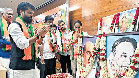 Union MoS Shobha Karandlaje, MLC CT Ravi and other BJP leaders pay tributes to Bharatiya Jana Sangh founder Dr Shyama Prasad Mookerjee on his death anniversary at the BJP office in Bengaluru on Tuesday.