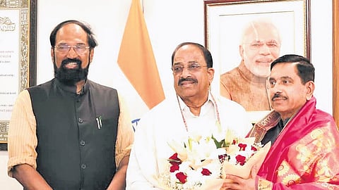 Ministers N Uttam Kumar Reddy and Thummala Nageswara Rao call on Union Food & Consumer Affairs Minister Pralhad Joshi in New Delhi on Tuesday.
