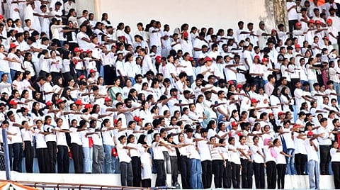 Students and volunteers took oath during Nasha Mukt Bharat (drug free India) a campaign by the Central Government in organisation with Rajiv Gandhi University of Health and Science at Sree Kanteerava Stadium in Bengaluru