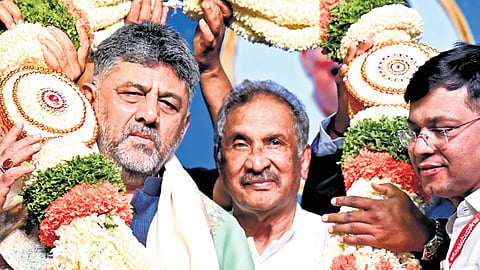 Chief Minister DK Shivakumar and Energy Minister KJ George felicitated by members of Federation of Karnataka Power Transmission Corporation Employees’ Unions and Associations at Palace Grounds in Bengaluru on Monday