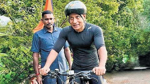 Chairman of AP road safety authority M Pratap, IPS, undertook a bicycle ride from the DGP Headquarters in Mangalagiri to the statue of martyred IPS officer Umesh Chandra in Tenali, where he dedicated the police uniform he had proudly worn for over three decades of service.