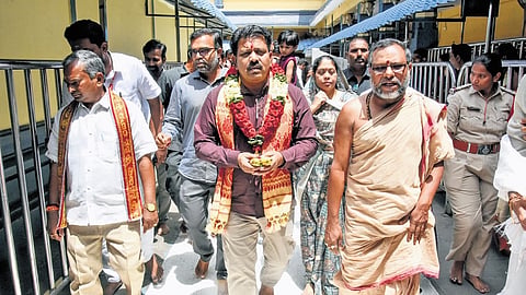 Chhattisgarh Deputy Chief Minister Vijay Sharma visits Kanaka Durga temple atop Indrakeeladri Hill in Vijayawada on Tuesday.
