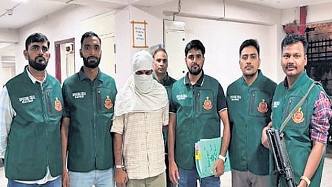Maths teacher held for aiding Bishnoi gang in RS 10 crore extortion bid, says police.