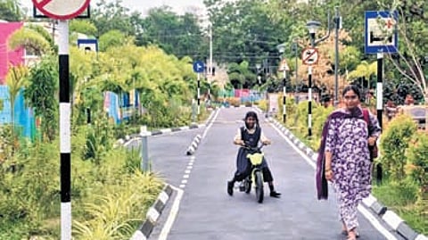 Exactly one year ago, the Eluru Police partnered with the Eluru Urban Development Authority (EUDA) to establish ‘Crossroads - The Children’s Traffic Park’.