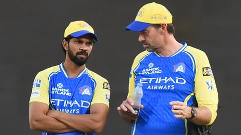 CSK captain Ruturaj Gaikwad (L) with head coach Stephen Fleming during a practice session at MA Chidambaram Cricket Stadium.