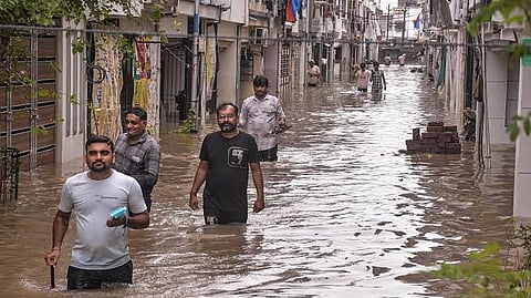 In the Kapodra area, BJP corporator Hansa Gajera was heckled by angry women demanding drinking water and accusing leaders of abandoning people in difficult times