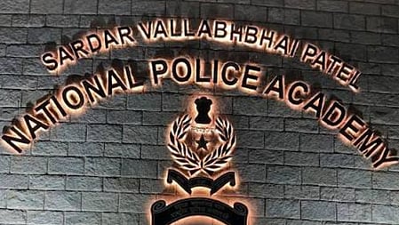 Police initially registered a case under Sections 74, 75, 77, 78, 79, 127(2), 115(2) and 351(2) of the Bharatiya Nyaya Sanhita (BNS), along with Sections 66E and 67A of the Information Technology Act. Following the recording of the woman’s statement, additional charges under Sections 64(1) read with 63(b)(iii) and 109 of the BNS were added.